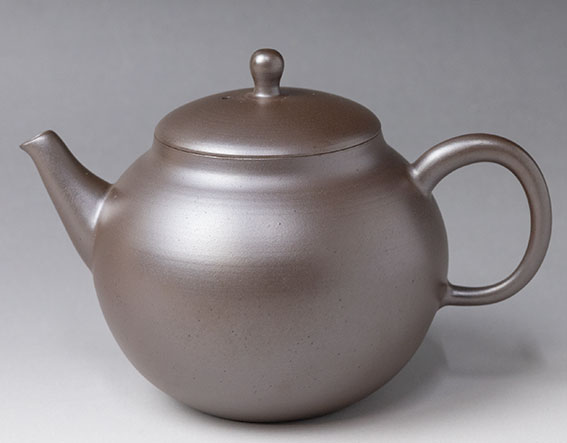 Banko teapots by Otsuki Shun