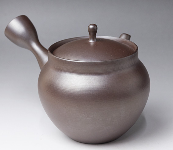 Banko teapots by Otsuki Shun