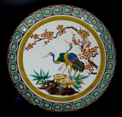 Kokutani style Two cranes and a plum tree plate by Nakamura Shigeto