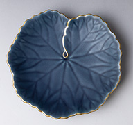 Grape leaf plate