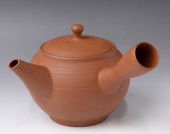 Tokoname teapot by Yusen